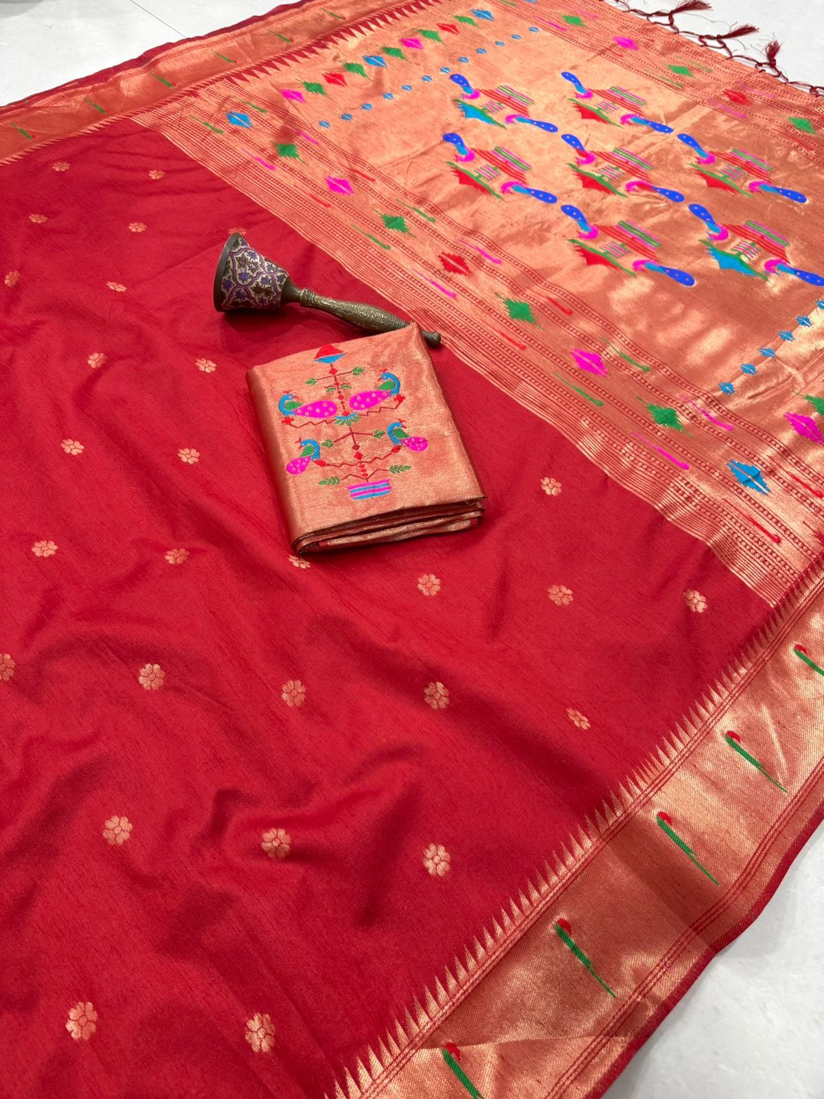 Khadi Raw Silk Weaving Paithani Saree (11)