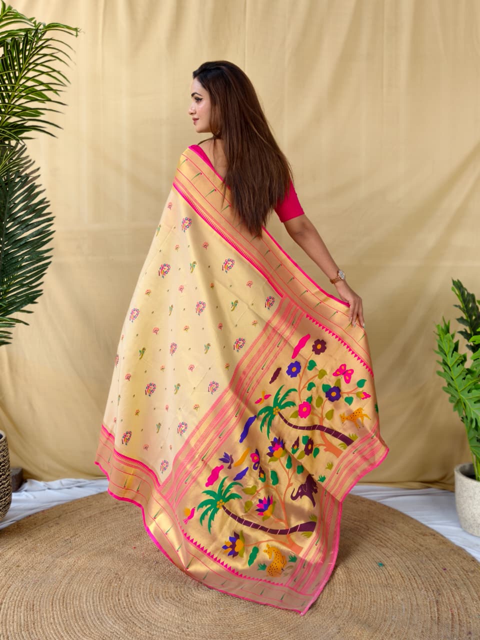 Soft Cream Base Tissue Silk Saree (3)