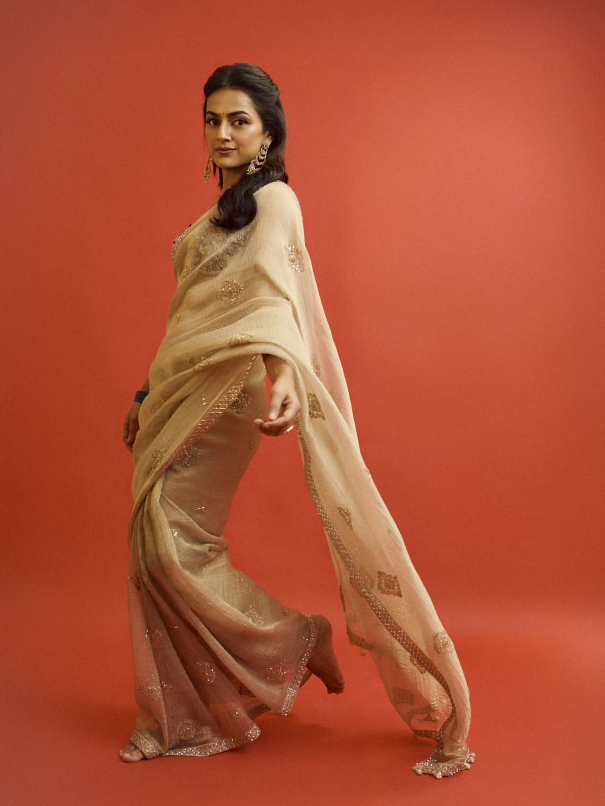 Crunchy Silk Sequences Work Saree (8)