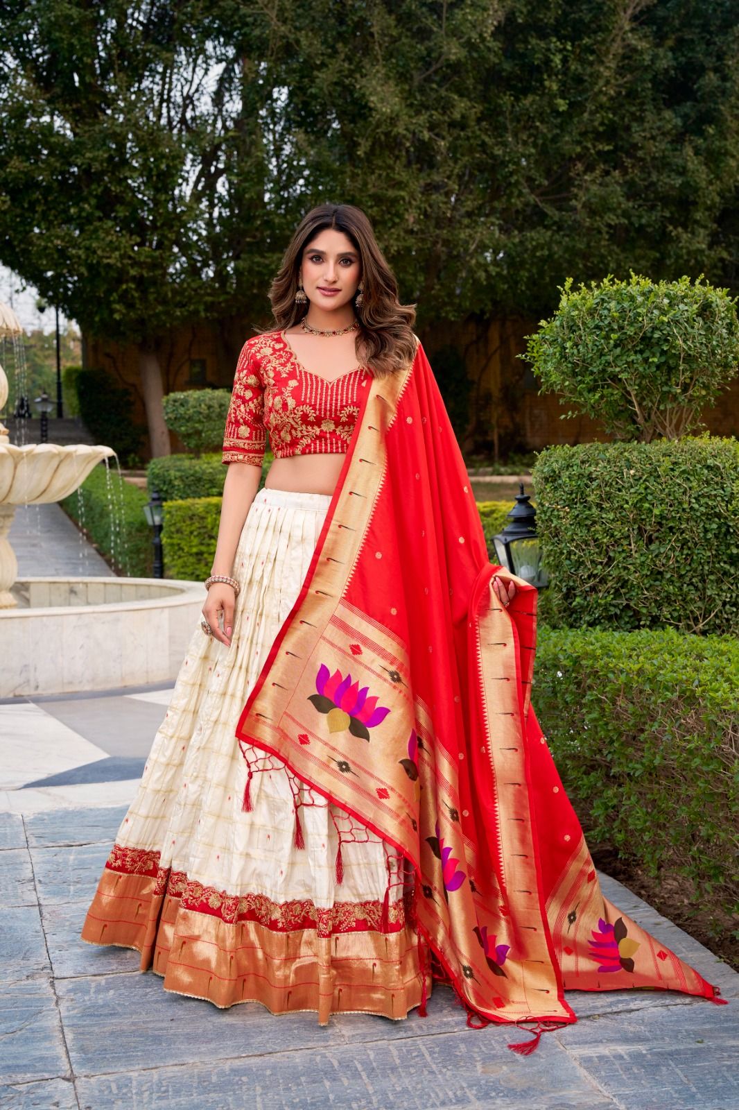 Paithani Silk Zari Weaving Work lehenga Choli Wholesale Price (1)