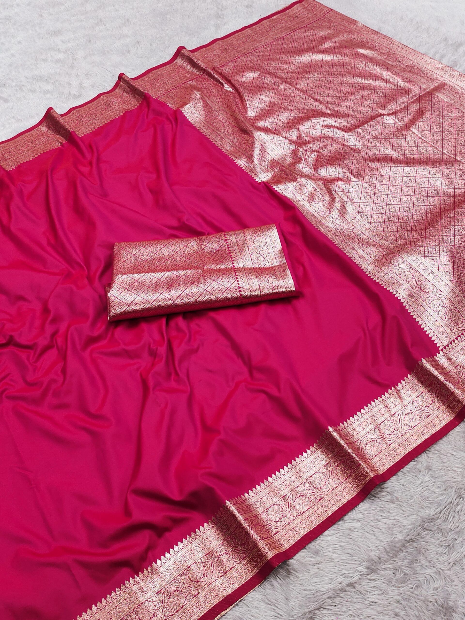 Premium Banarasi Gala Silk Saree Wholesale Price (3)