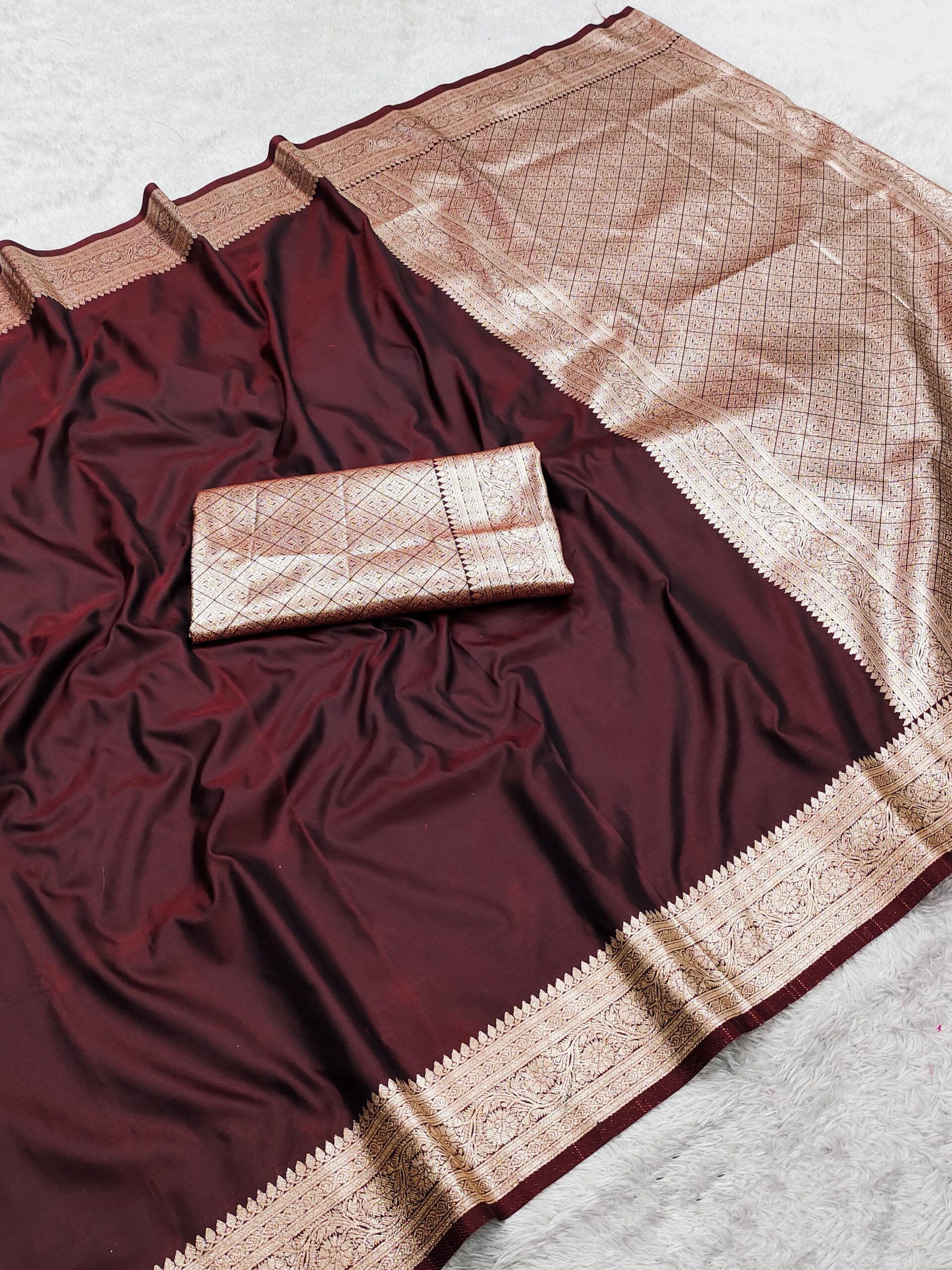 Premium Banarasi Gala Silk Saree Wholesale Price (9)
