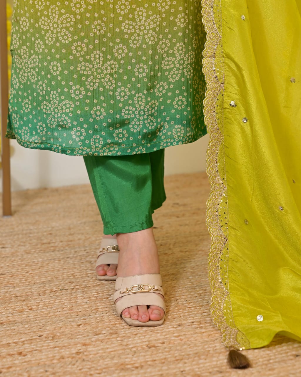 Pure Russian Silk Suit With Banrasi Work Wholesale Price (1)