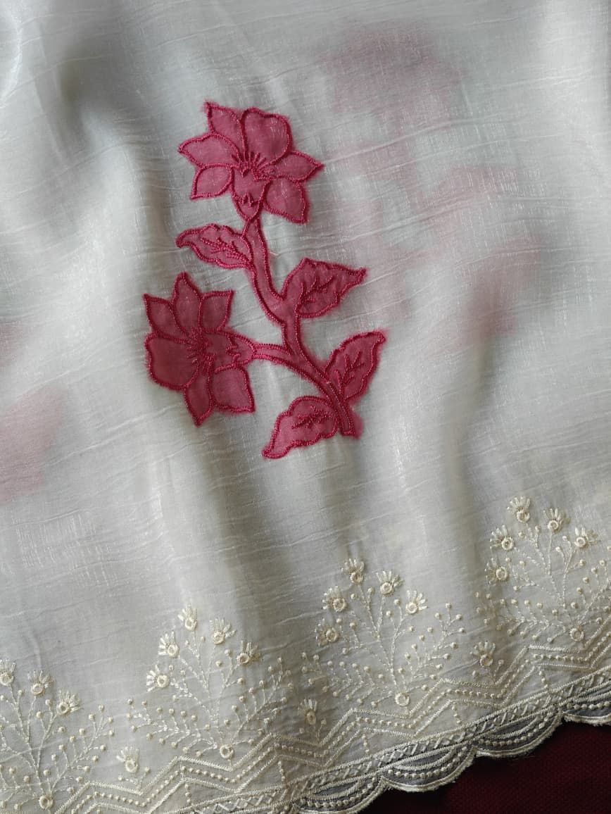 White Crunchy Silk Saree With Designer Border Work (1)