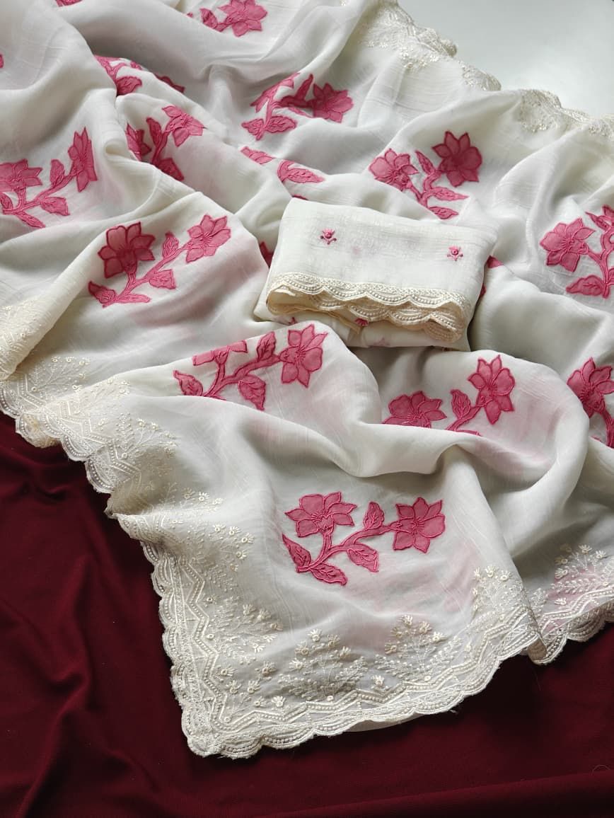 White Crunchy Silk Saree With Designer Border Work (3)