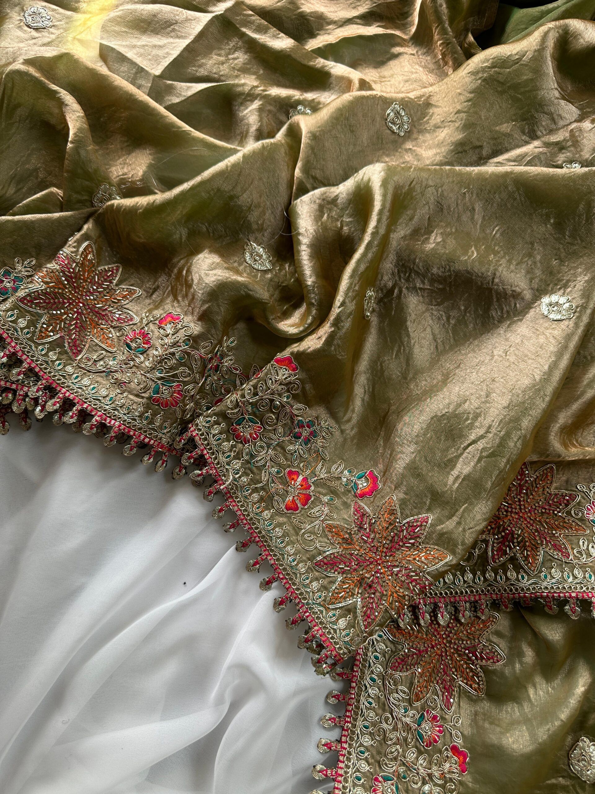 Fandy Sattin Silk Saree With Floral Border (7)