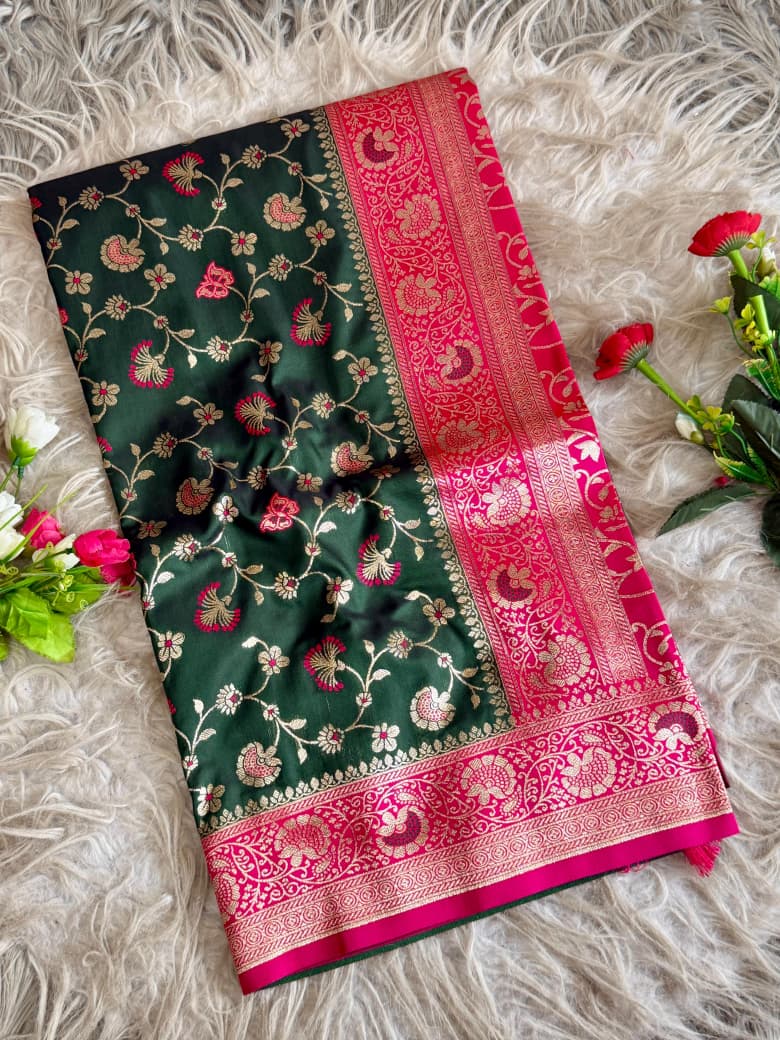 Floral Banarasi Zari Weaving Silk Saree Wholesale Price (8)