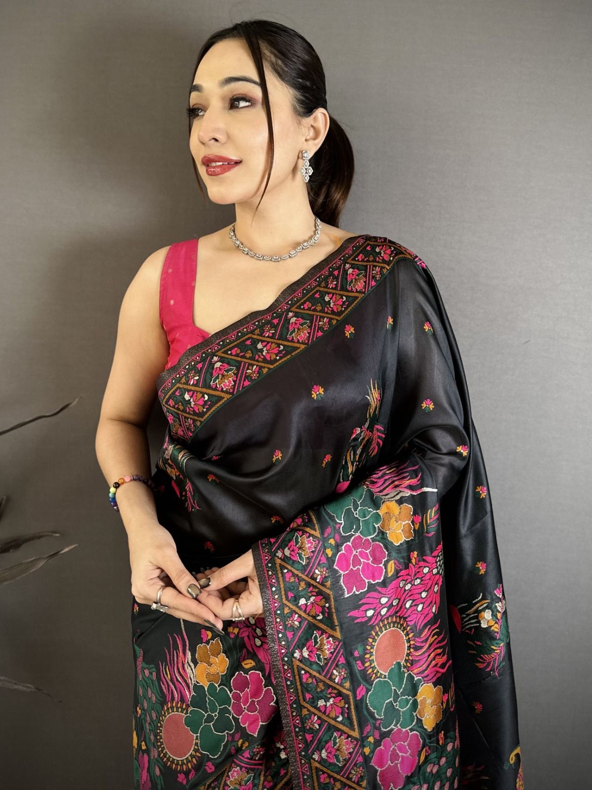 Pashmina Kashmiri Sarees With Meenakari Kashmiri Weaves (4)