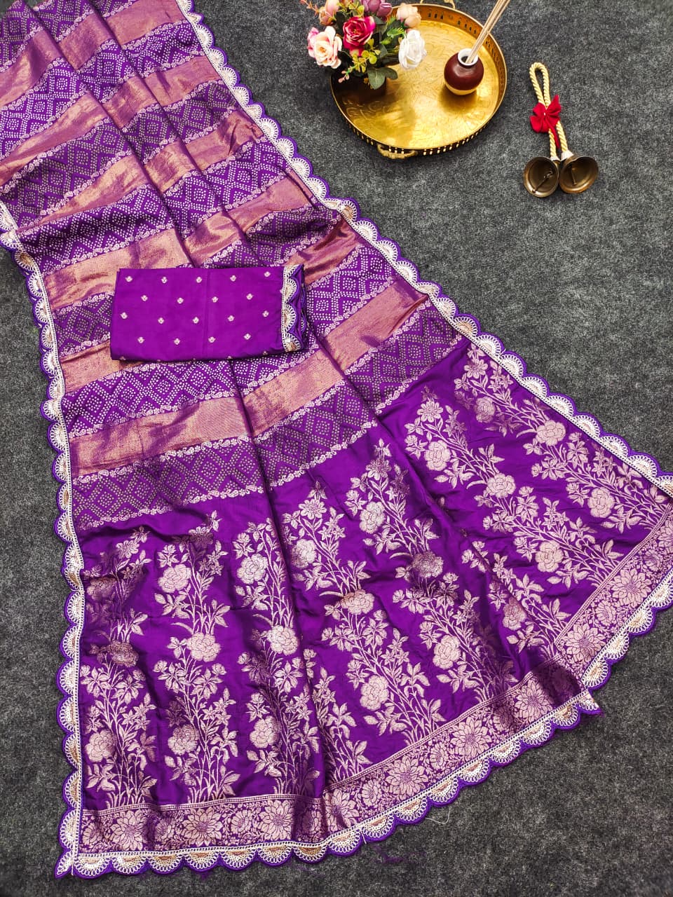 Premium Silk Blend Zari Woven Motifs Saree (15)