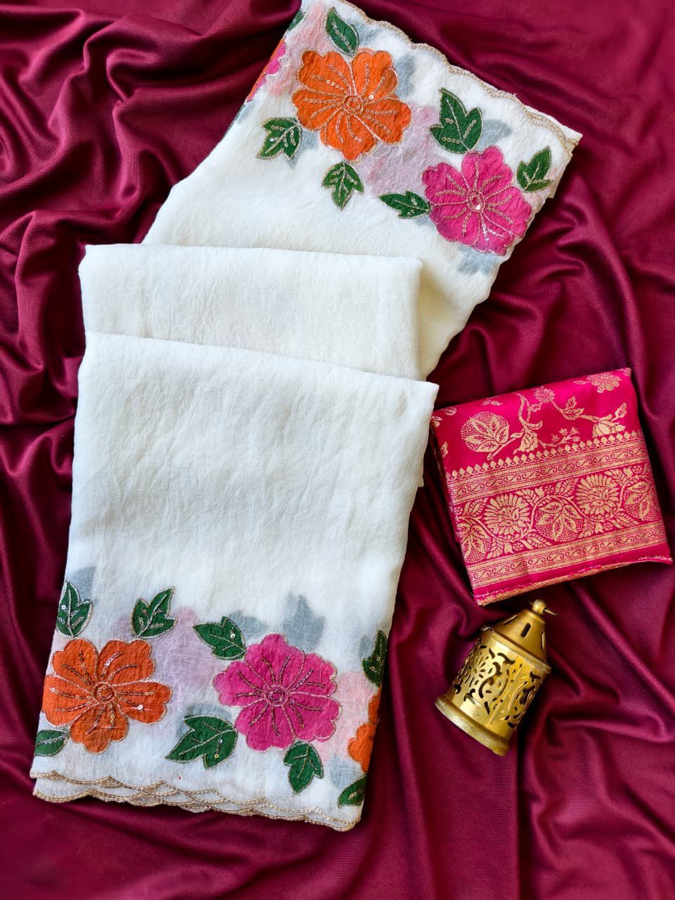 Pure Crush Hand-painted Floral Motifs Saree (5)