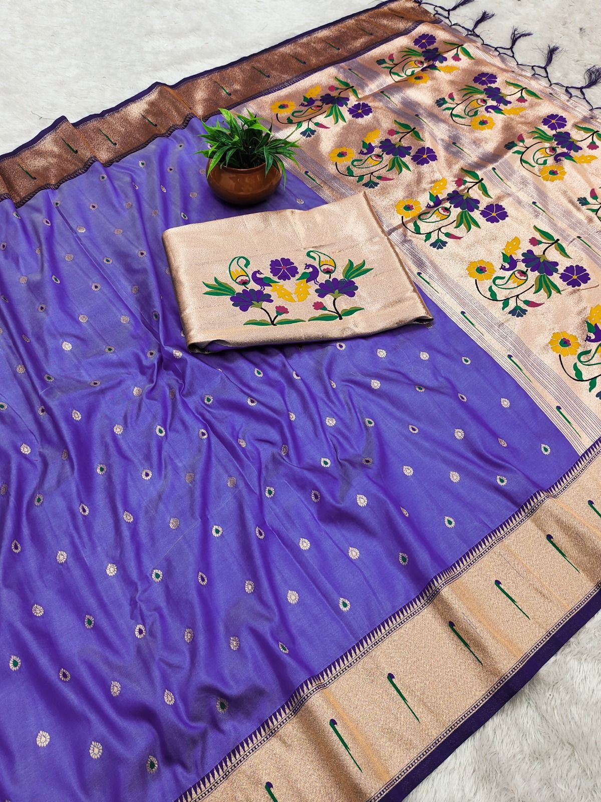 Soft Banarasi Silk Saree All-over butti weaving (11)