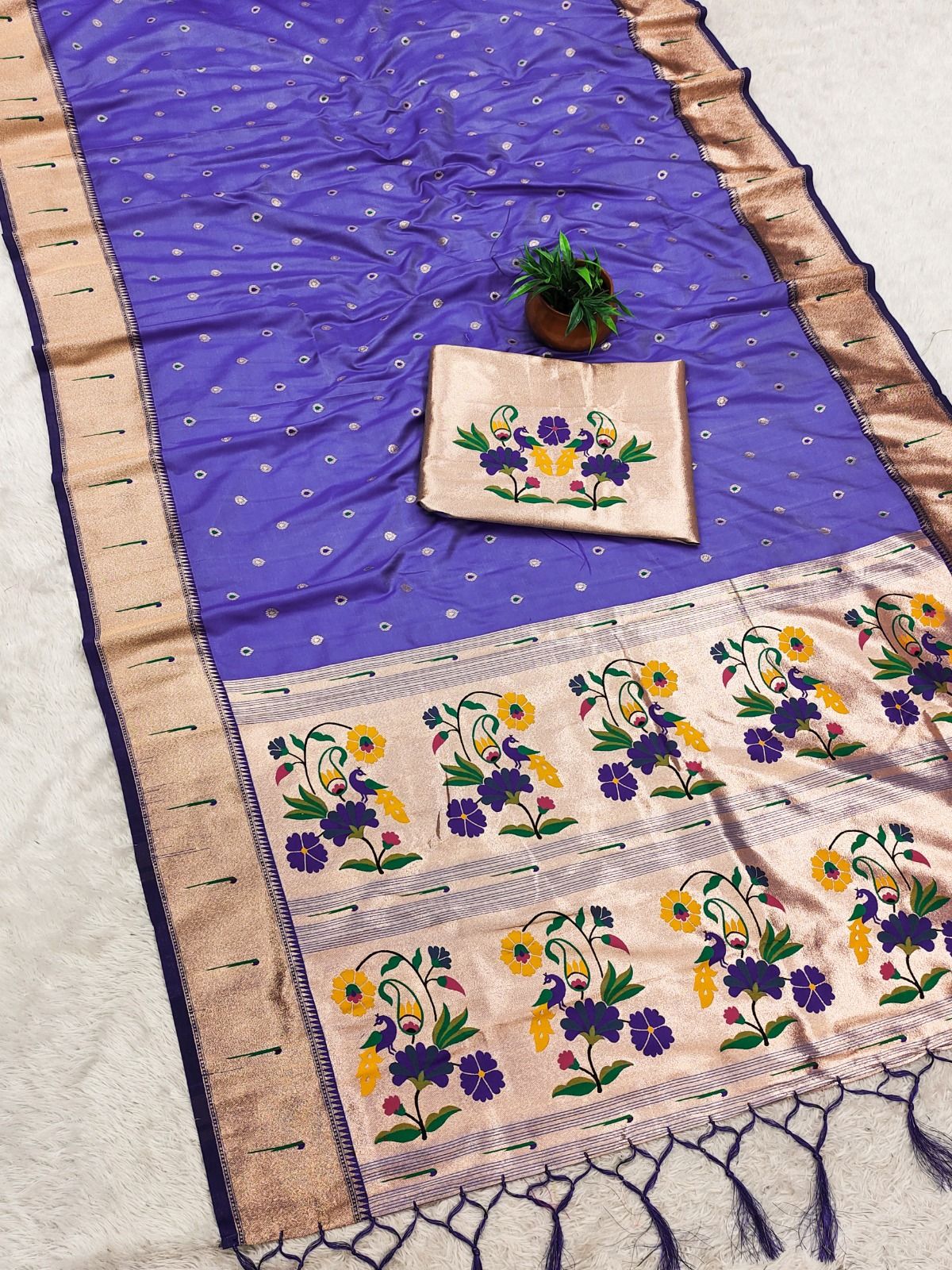 Soft Banarasi Silk Saree All-over butti weaving (12)