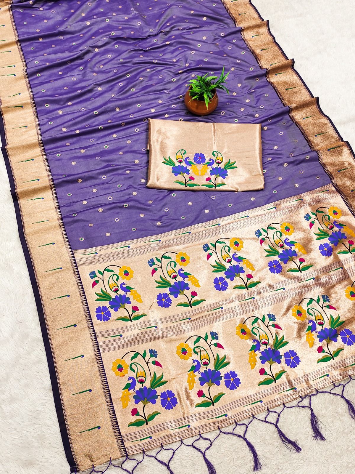 Soft Banarasi Silk Saree All-over butti weaving (20)