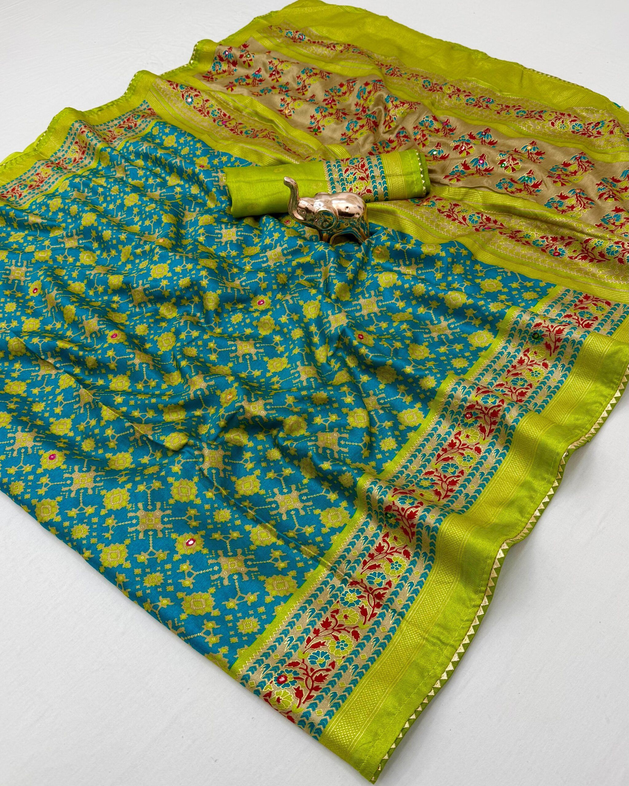 Soft Pashmina Silk Printed Saree With Patola Border (5)