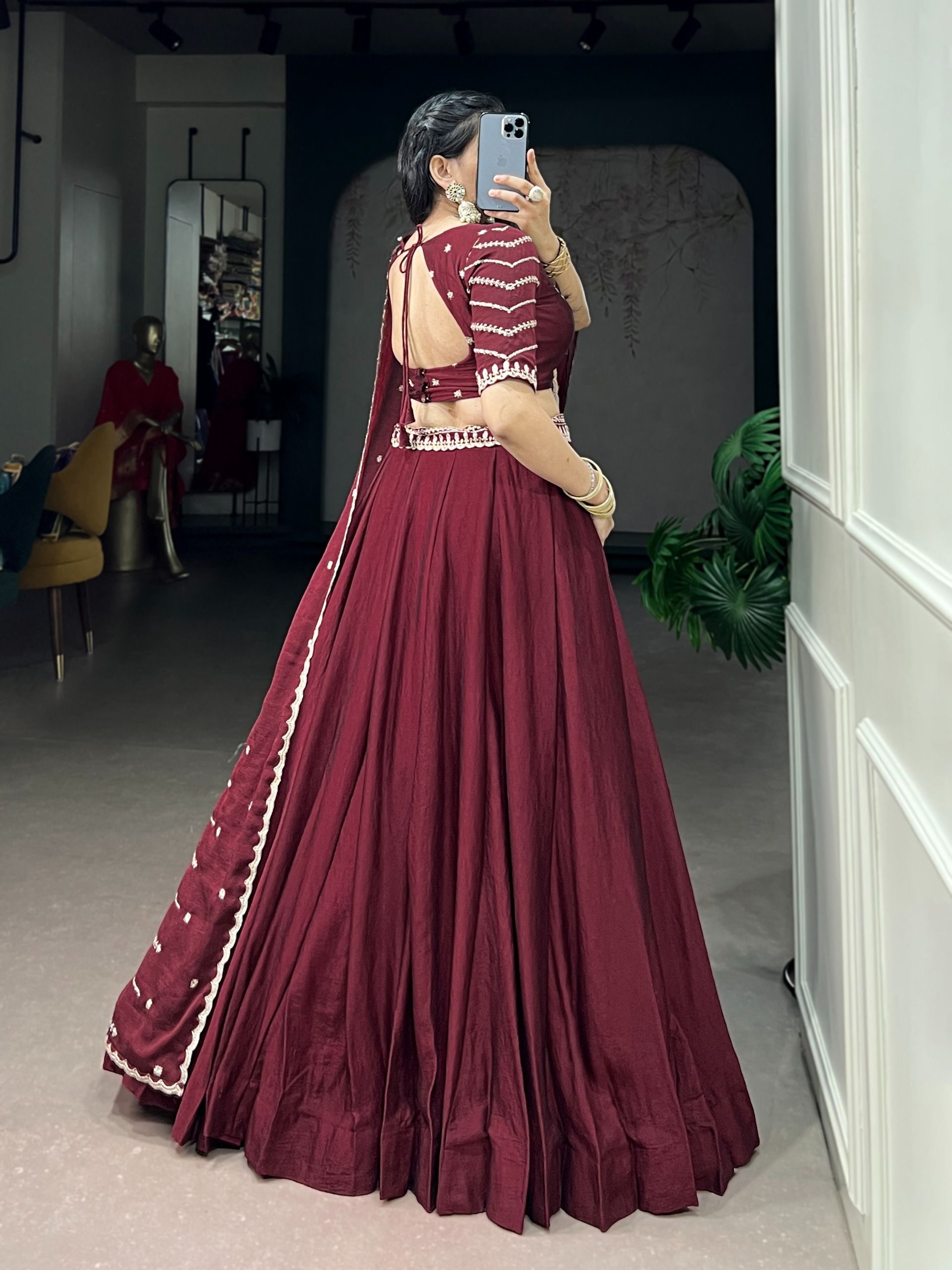 Rangoli Crush Thread Embroidery Work Lehenga Collection (3)