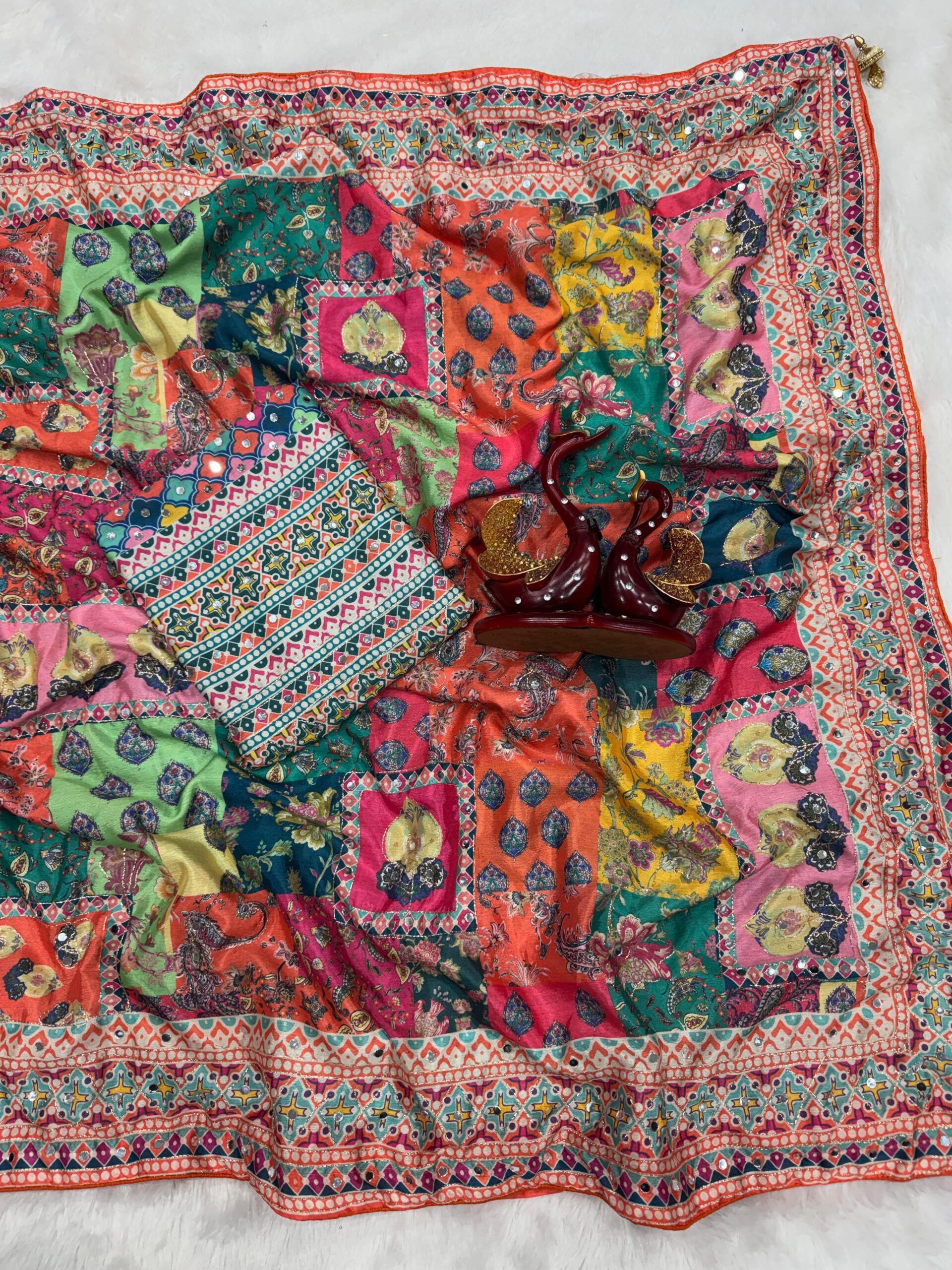 Soft Chinnon With Beautiful Print Saree (1)