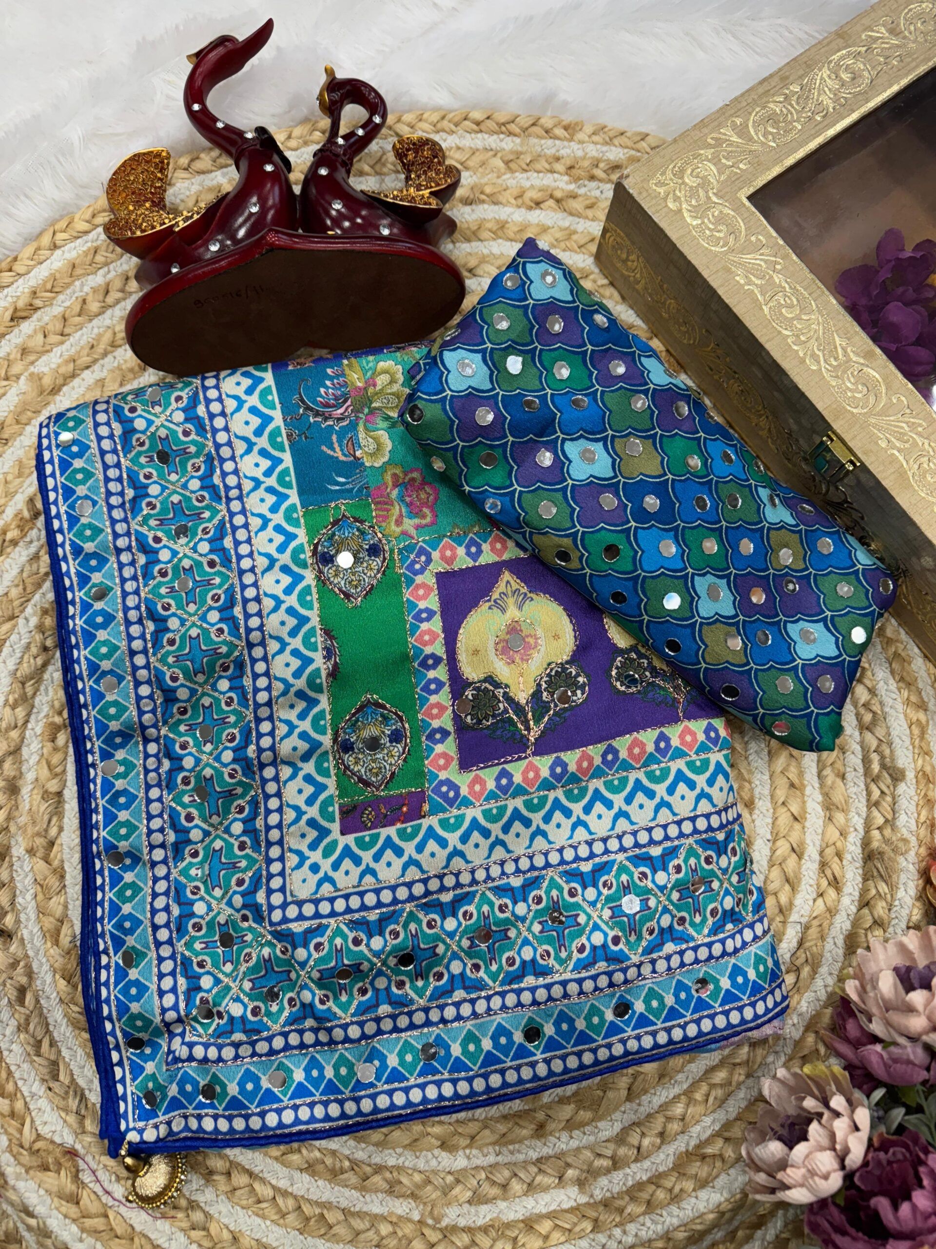 Soft Chinnon With Beautiful Print Saree (9)