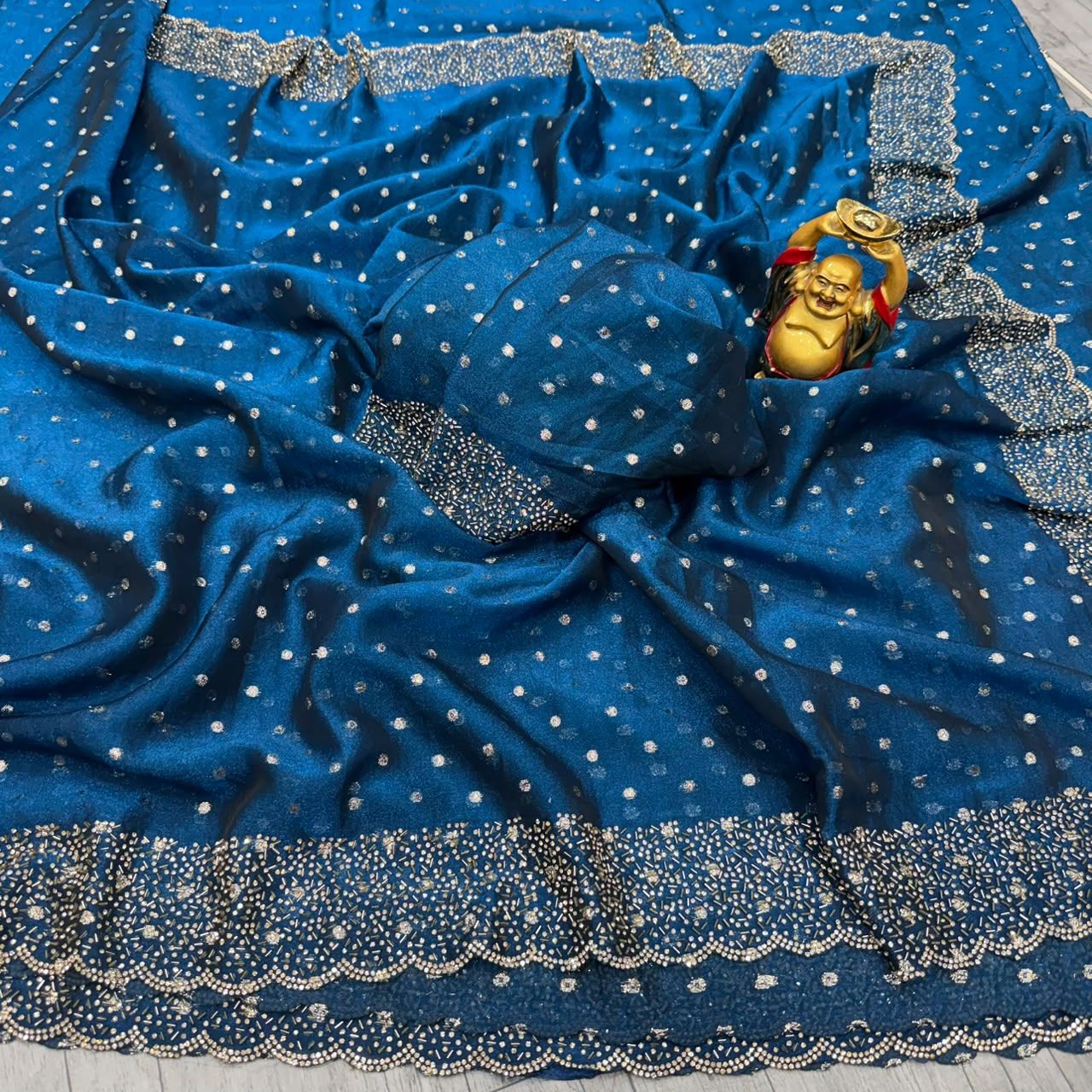 Space Silk With Butti Jarkhan Work Saree (8)